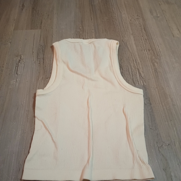 Top - Picture 4 of 4